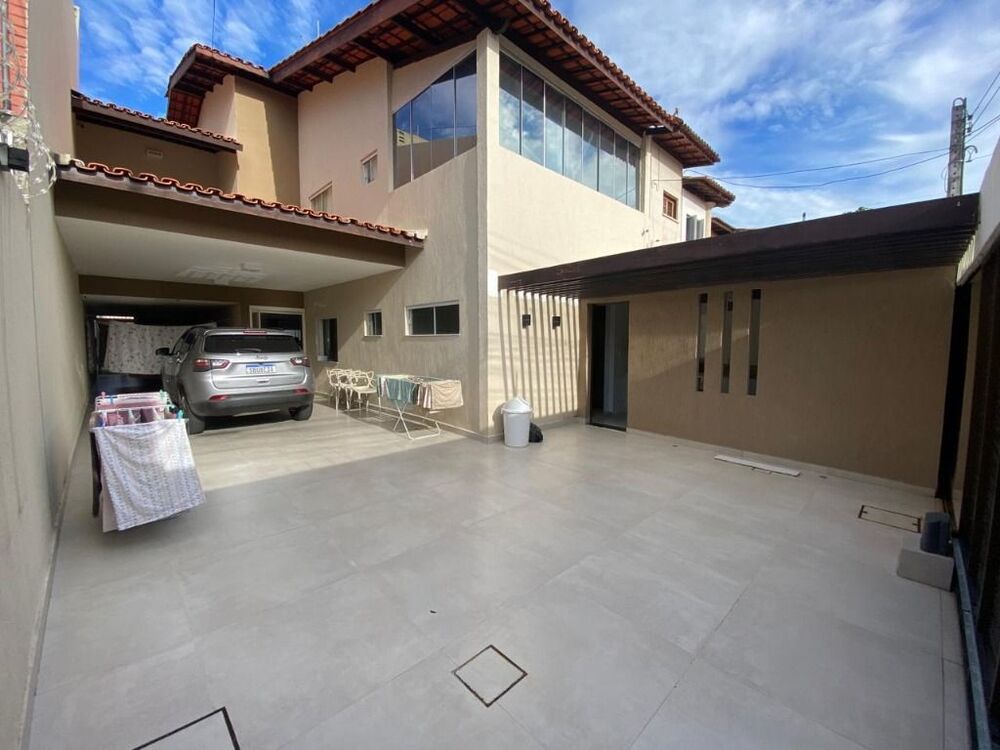 Casa, 3 quartos, 256 m² - Foto 1