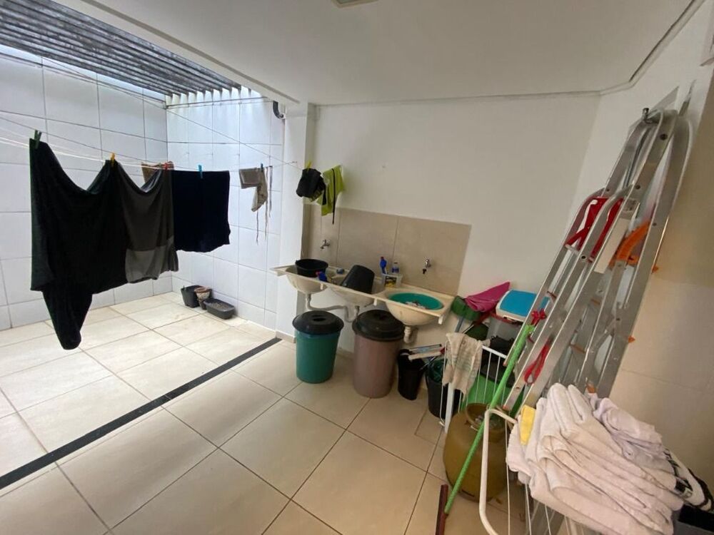Casa de Condomínio à venda com 4 quartos, 230m² - Foto 19