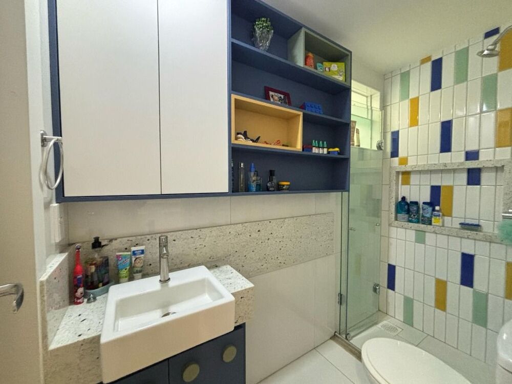 Apartamento à venda com 3 quartos, 107m² - Foto 11