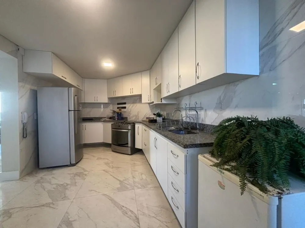Apartamento, 3 quartos, 182 m² - Foto 2