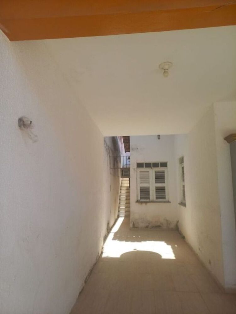 Casa à venda com 5 quartos, 250m² - Foto 15