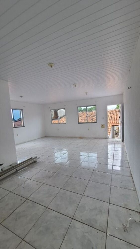 Casa à venda com 5 quartos, 250m² - Foto 5