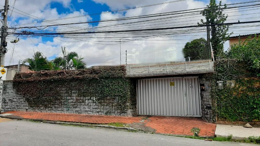 Casa, 3 quartos, 220 m² - Foto 1