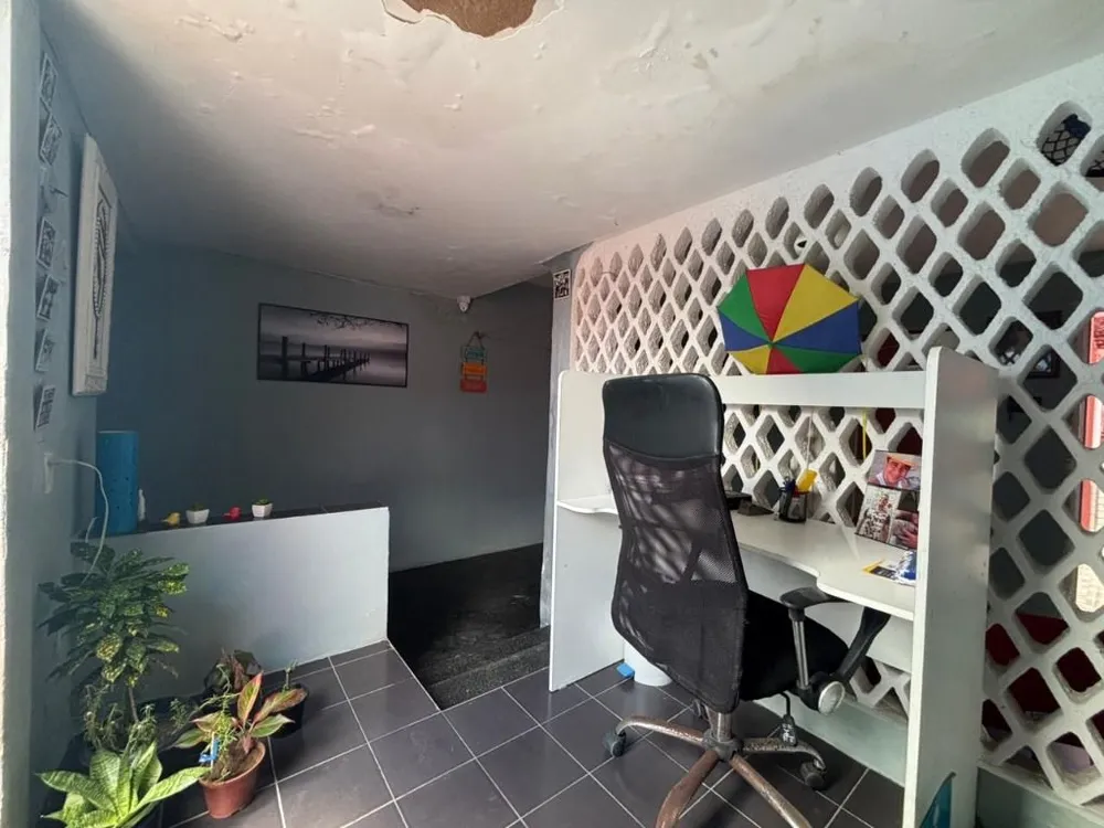 Casa, 3 quartos, 242 m² - Foto 2