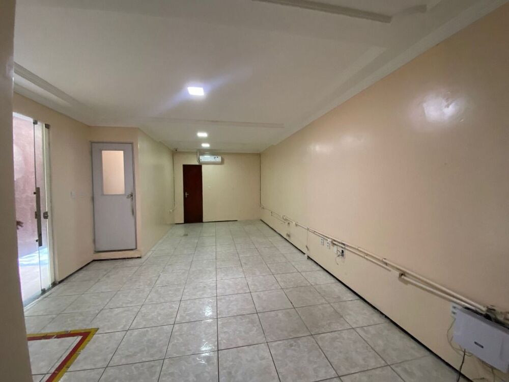 Casa à venda com 7 quartos, 150m² - Foto 14