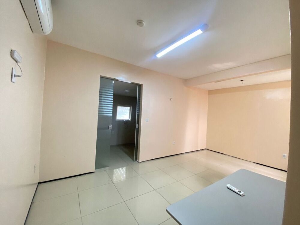Casa à venda com 7 quartos, 150m² - Foto 10