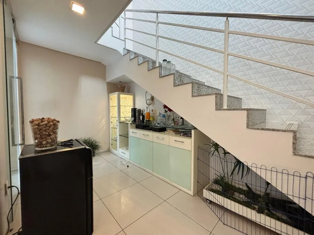 Casa, 4 quartos, 300 m² - Foto 6