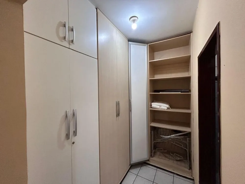 Casa, 5 quartos, 280 m² - Foto 1