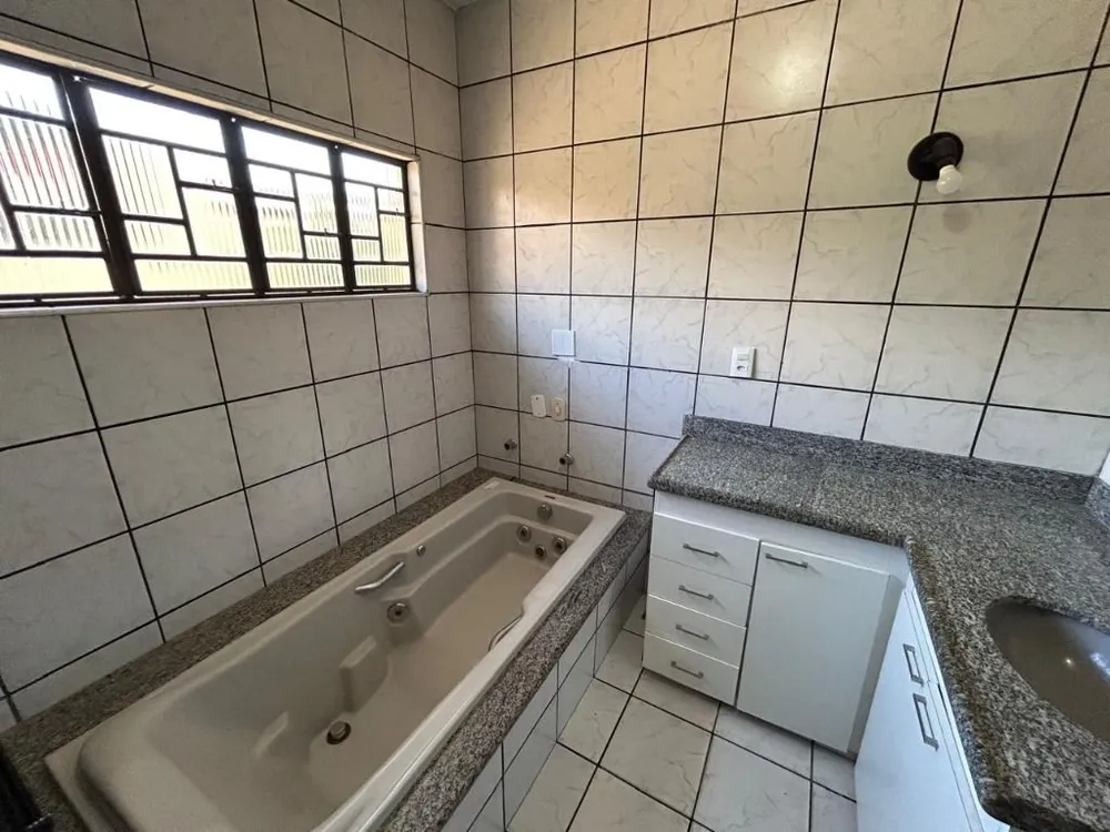 Casa, 5 quartos, 280 m² - Foto 2