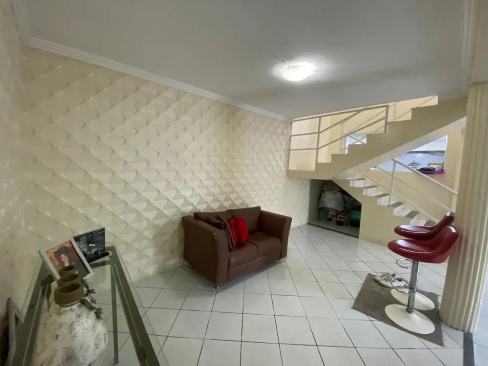 Casa, 5 quartos, 240 m² - Foto 6