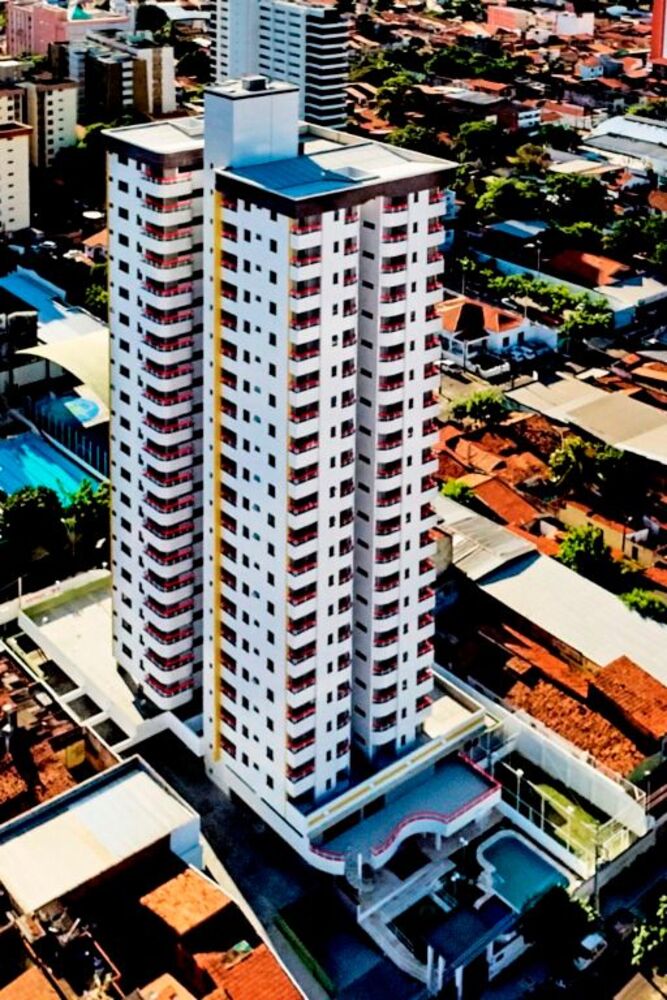 Apartamento à venda com 3 quartos, 78m² - Foto 1