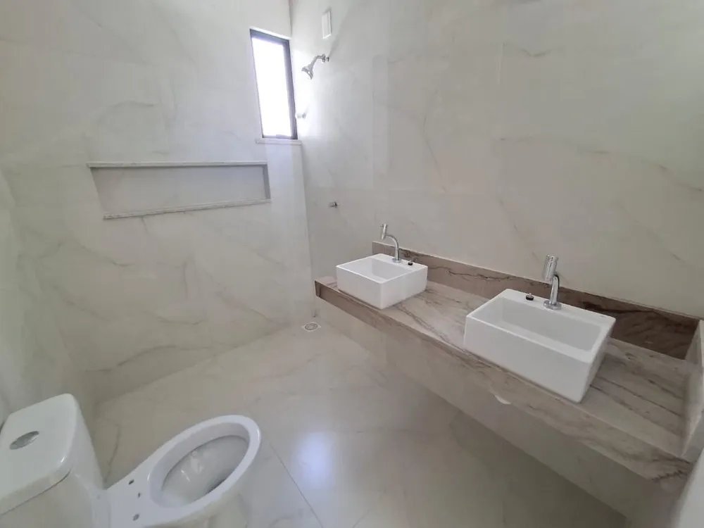 Casa, 4 quartos, 162 m² - Foto 1