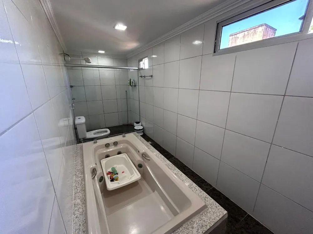 Casa, 6 quartos, 175 m² - Foto 4