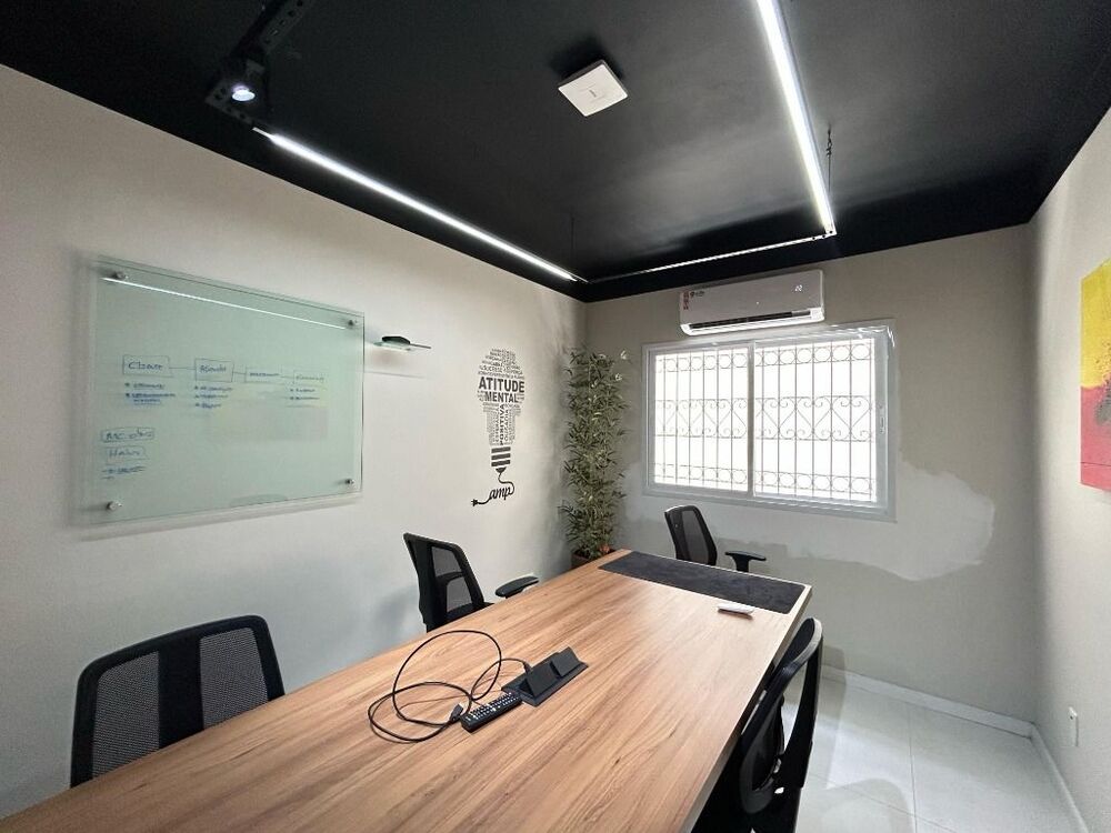 Casa à venda com 3 quartos, 324m² - Foto 20