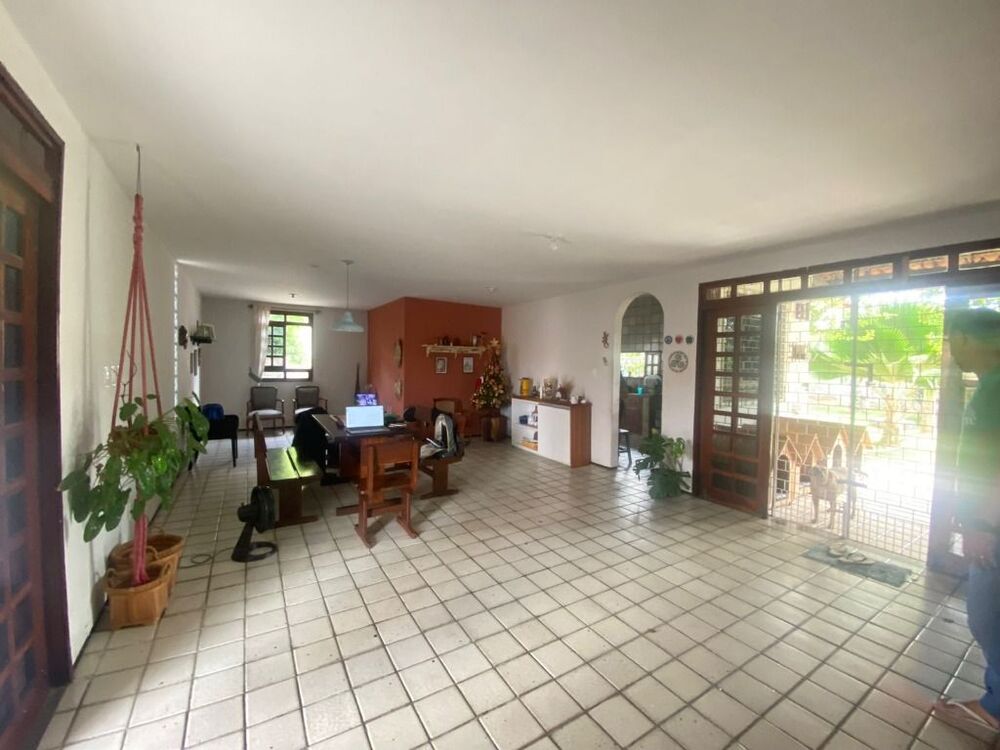 Casa, 4 quartos, 279 m² - Foto 2