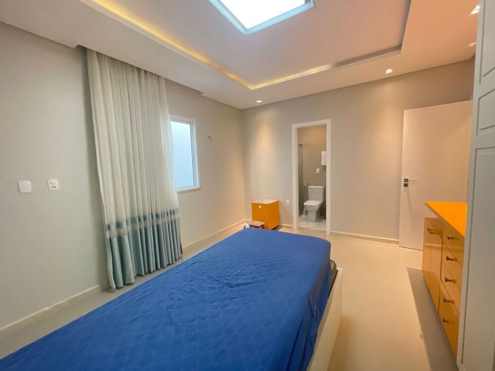 Casa, 4 quartos, 236 m² - Foto 2