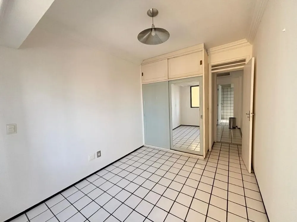 Apartamento, 3 quartos, 131 m² - Foto 2