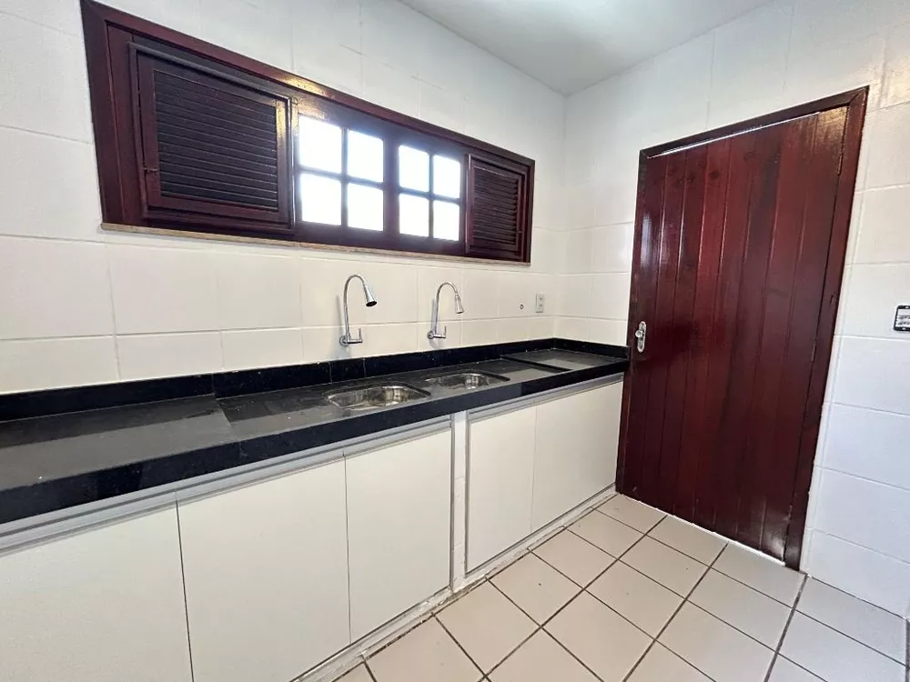 Casa, 4 quartos, 240 m² - Foto 4