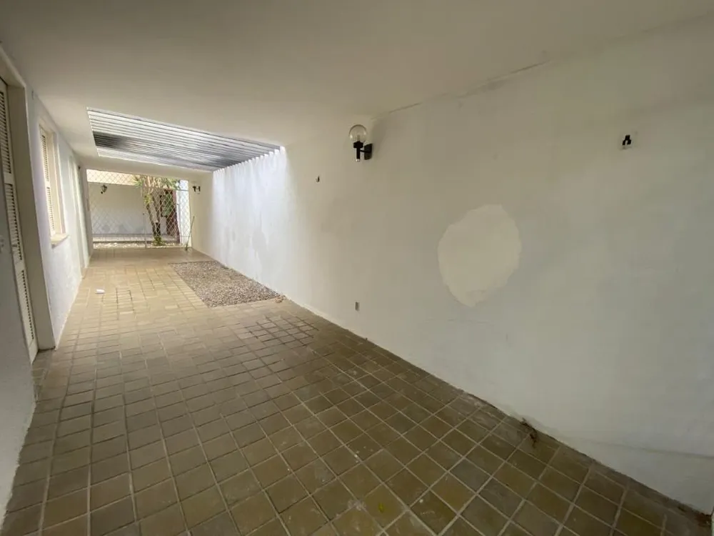 Casa, 4 quartos, 277 m² - Foto 2