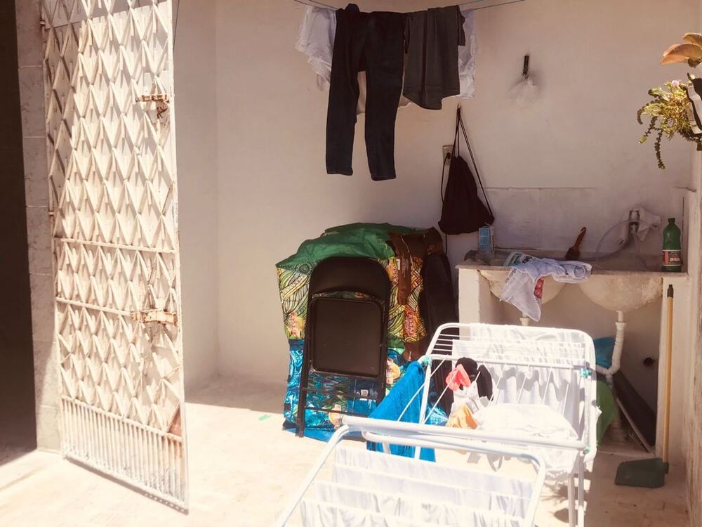Casa à venda com 6 quartos, 200m² - Foto 4