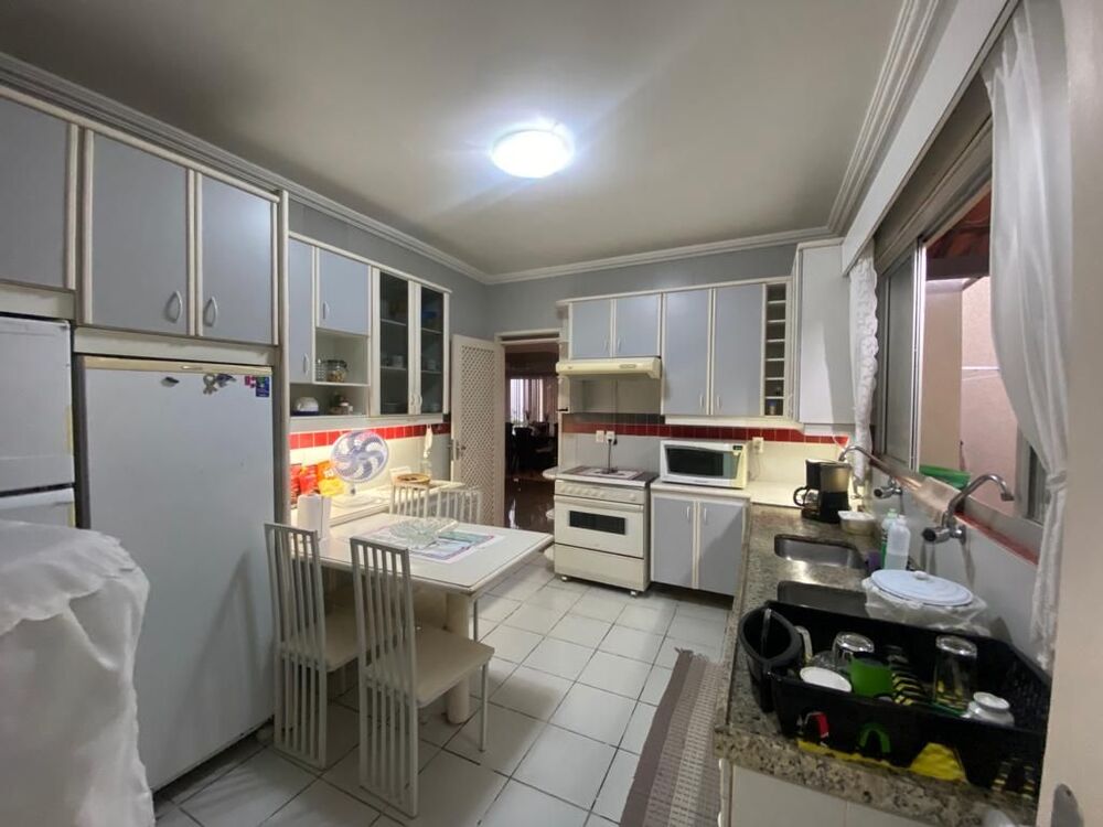 Casa, 6 quartos, 330 m² - Foto 12