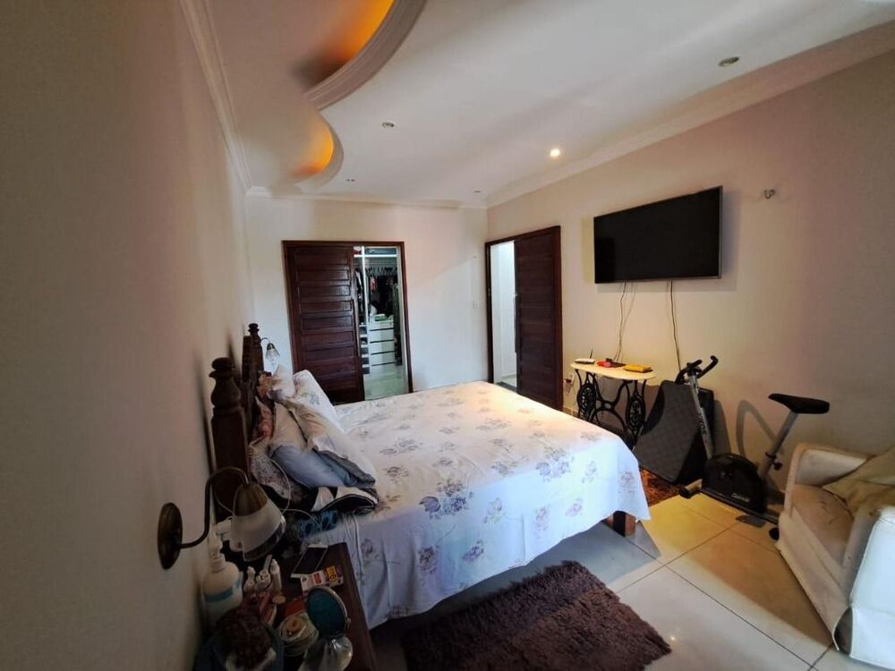 Casa, 4 quartos, 295 m² - Foto 11