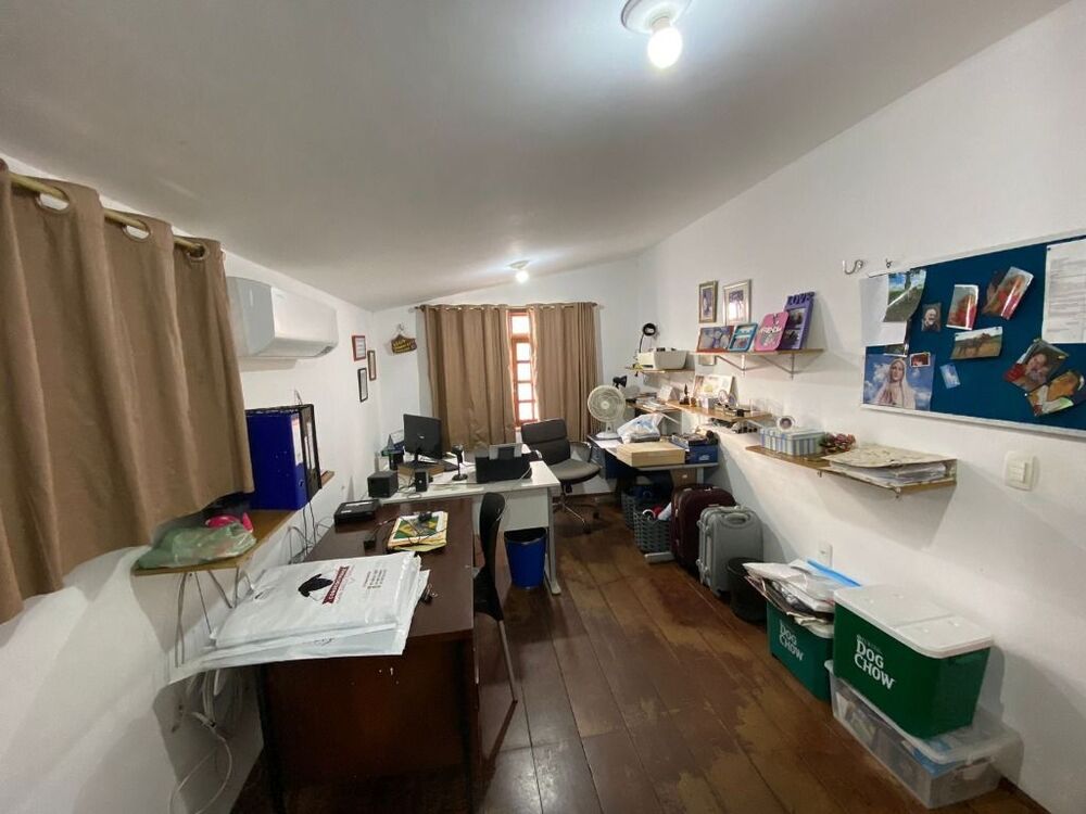 Casa à venda com 4 quartos, 300m² - Foto 27