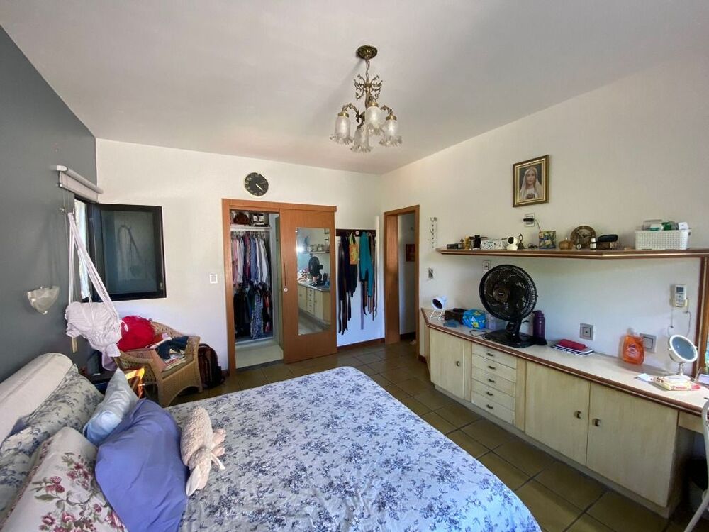 Casa à venda com 4 quartos, 300m² - Foto 8