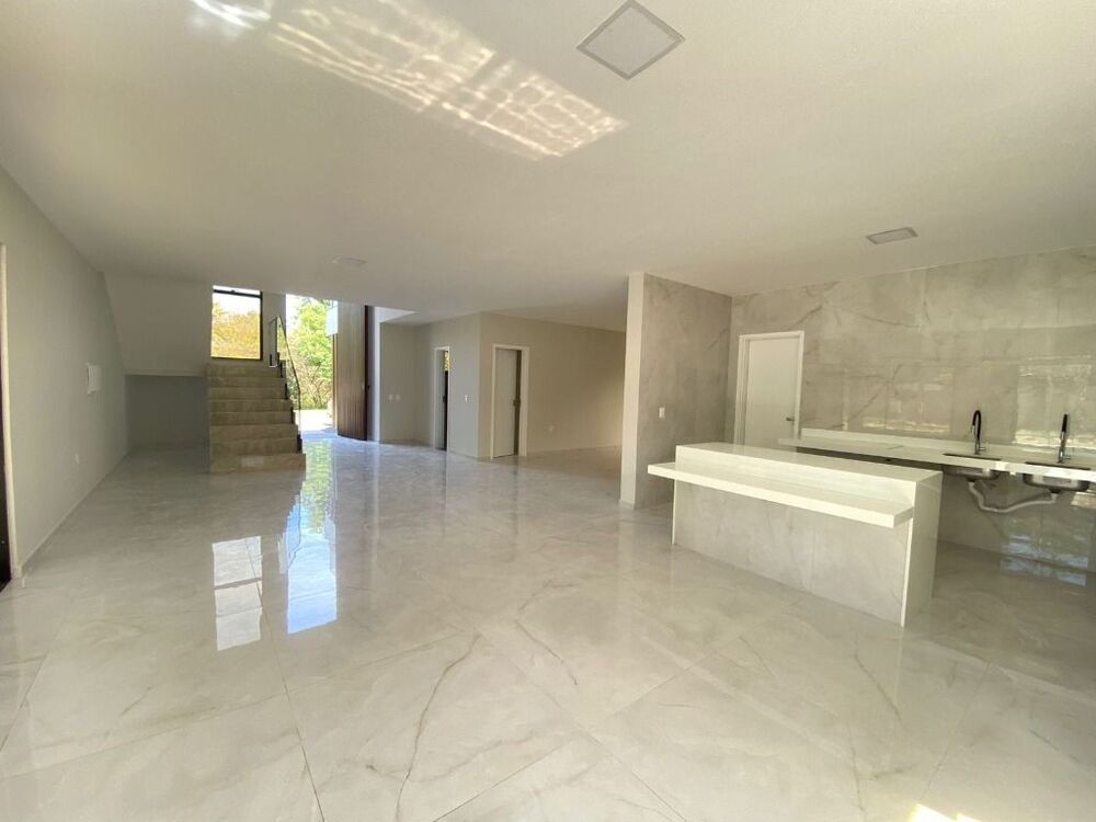 Casa de Condomínio à venda com 5 quartos, 411m² - Foto 3