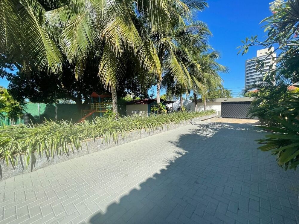 Casa, 4 quartos, 438 m² - Foto 2