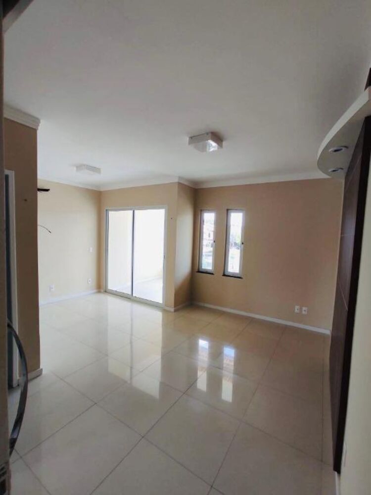 Casa à venda com 4 quartos, 223m² - Foto 7