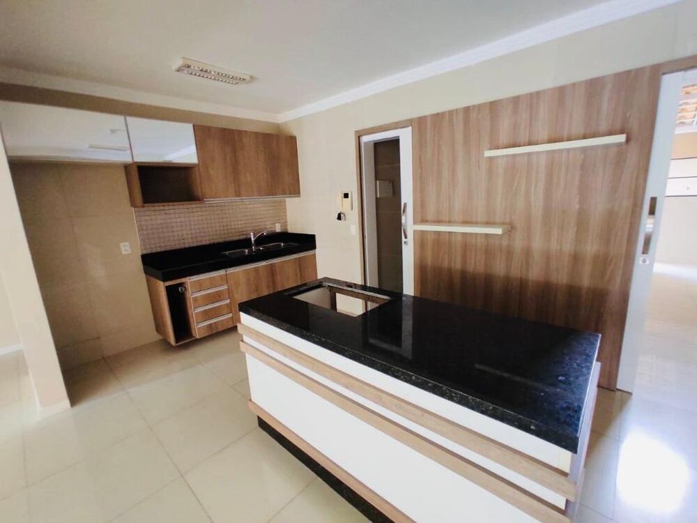 Casa à venda com 4 quartos, 223m² - Foto 19