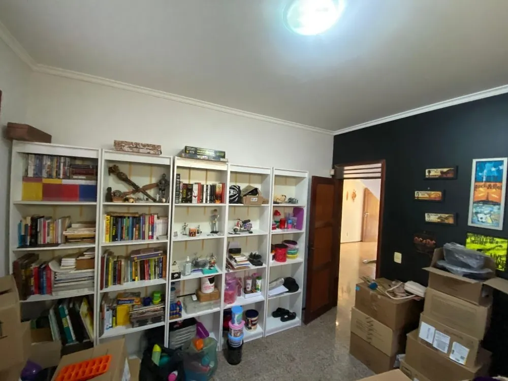 Casa, 4 quartos, 268 m² - Foto 2