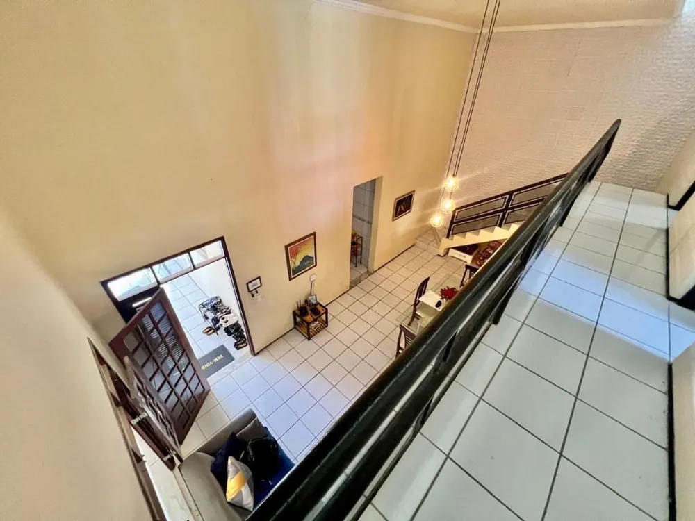 Casa, 5 quartos, 192 m² - Foto 2