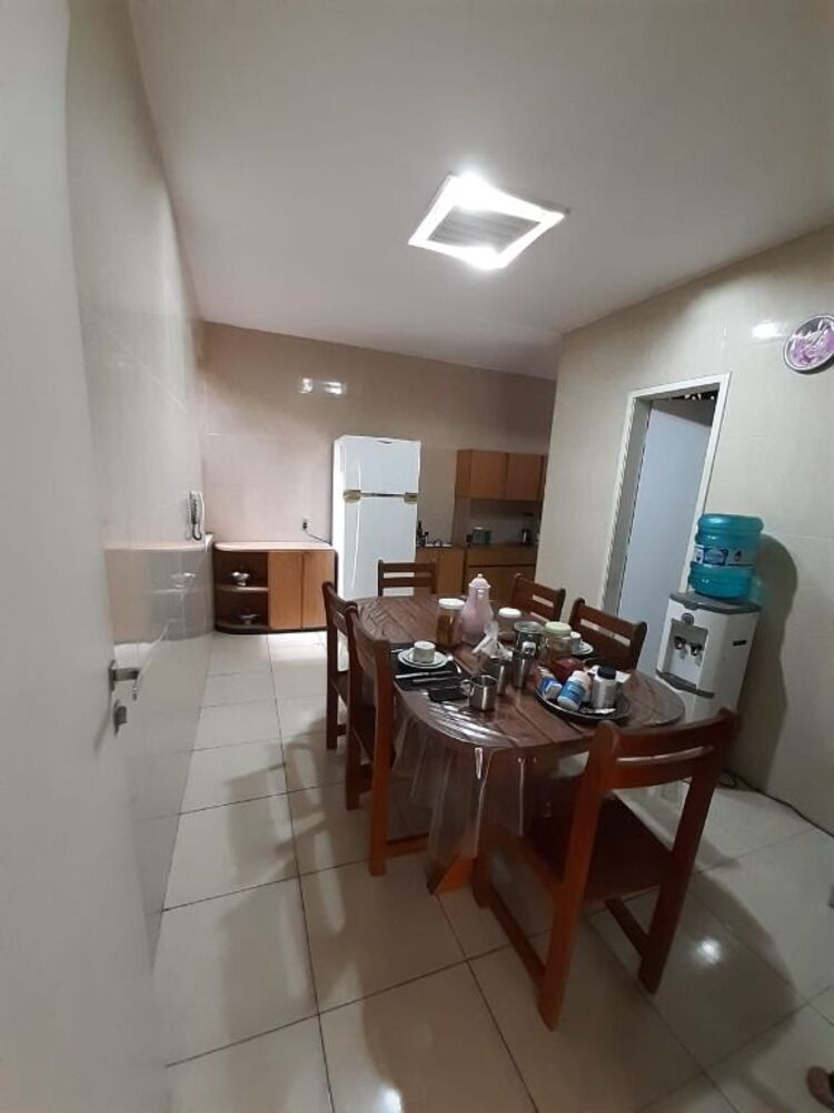Casa à venda com 4 quartos, 213m² - Foto 9