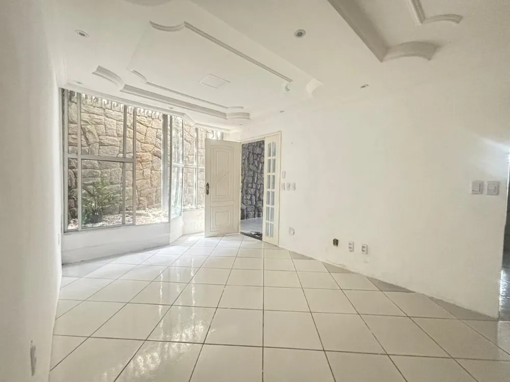 Casa, 3 quartos, 276 m² - Foto 4
