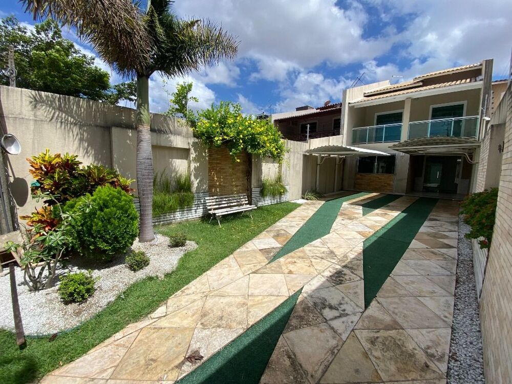 Casa, 4 quartos, 122 m² - Foto 1