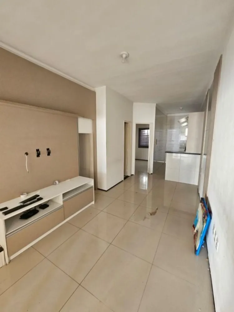 Casa, 3 quartos, 106 m² - Foto 2