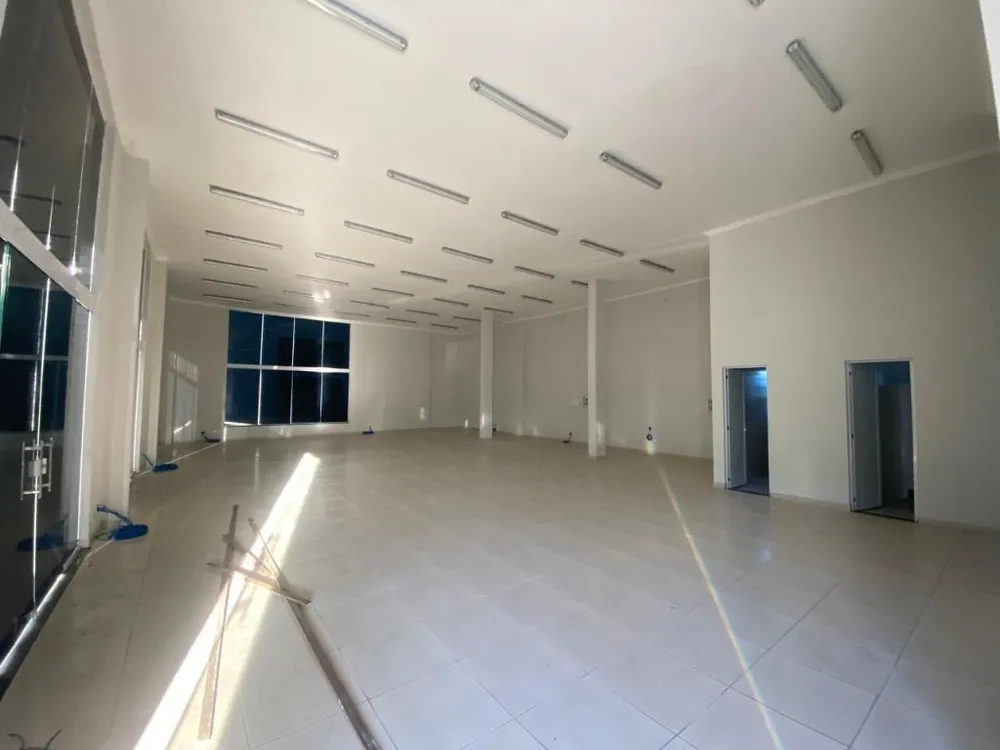 Loja-Salão, 216 m² - Foto 1