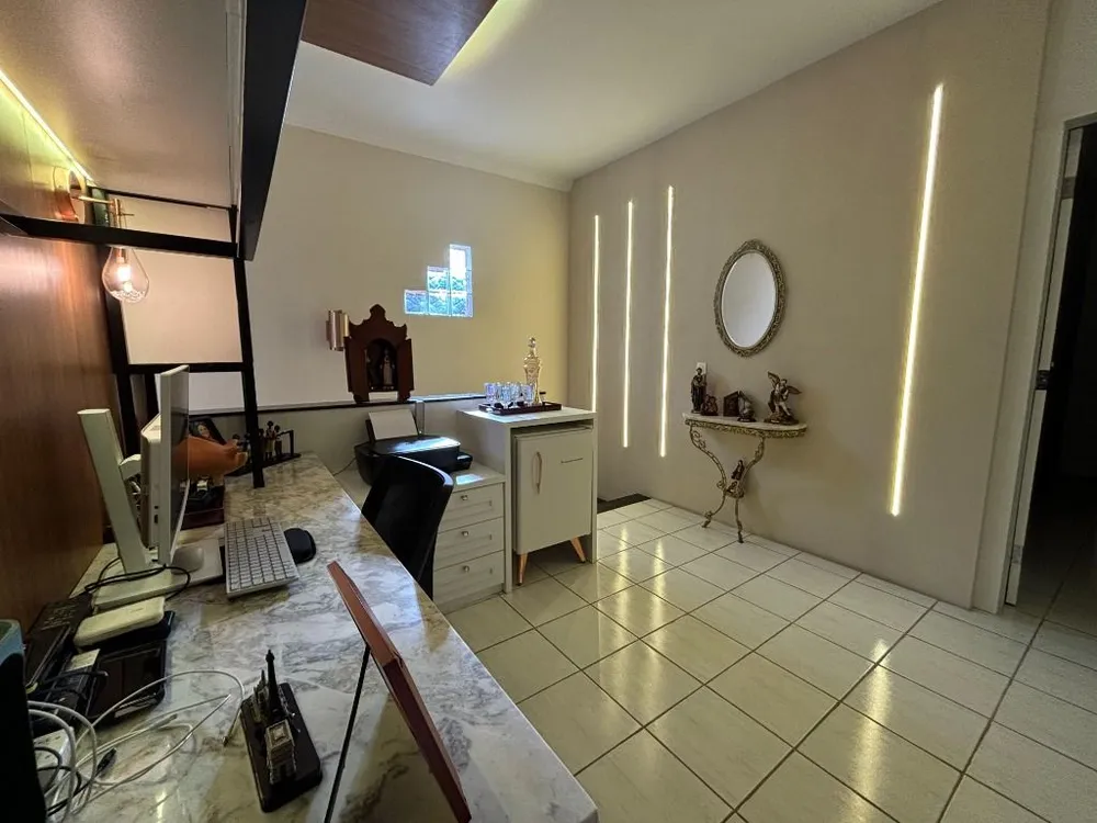 Casa, 5 quartos, 248 m² - Foto 11