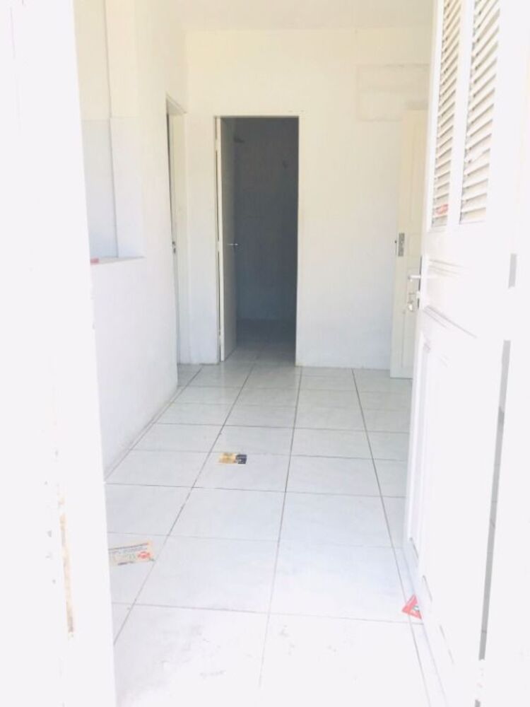 Casa à venda com 4 quartos, 66m² - Foto 3