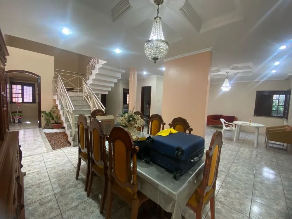Casa, 4 quartos, 334 m² - Foto 2