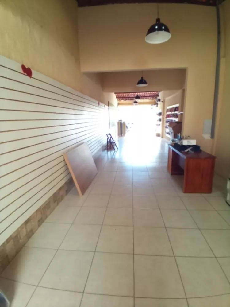 Casa, 4 quartos, 385 m² - Foto 2