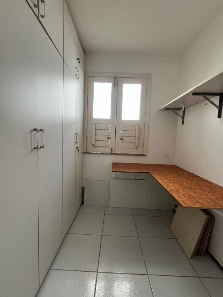 Casa à venda com 4 quartos, 212m² - Foto 9