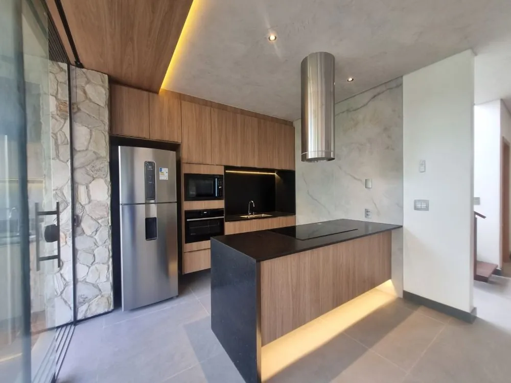 Casa, 3 quartos, 161 m² - Foto 2