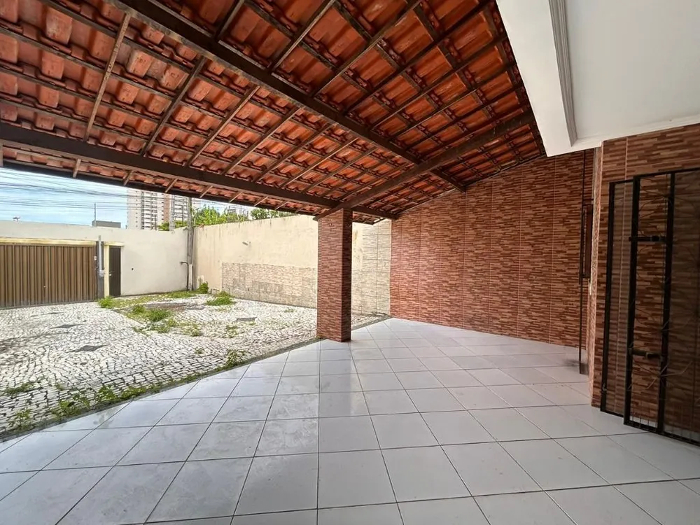 Casa, 5 quartos, 190 m² - Foto 3