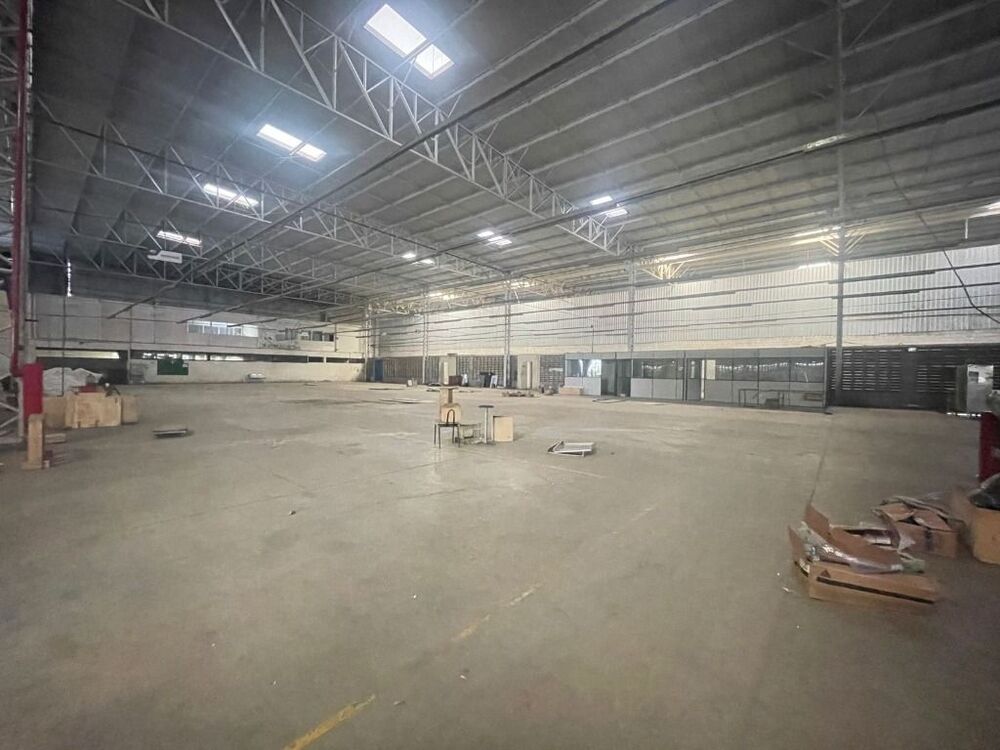 Depósito-Galpão-Armazém para alugar, 1500m² - Foto 2