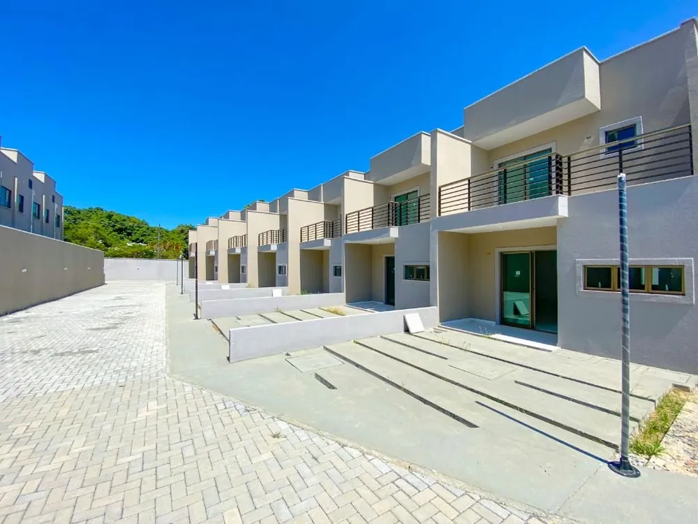 Casa, 3 quartos, 79 m² - Foto 1