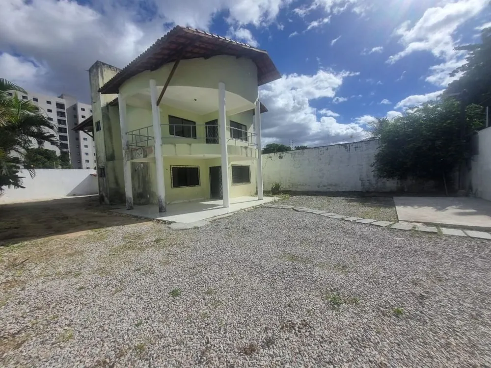 Casa, 5 quartos, 675 m² - Foto 1