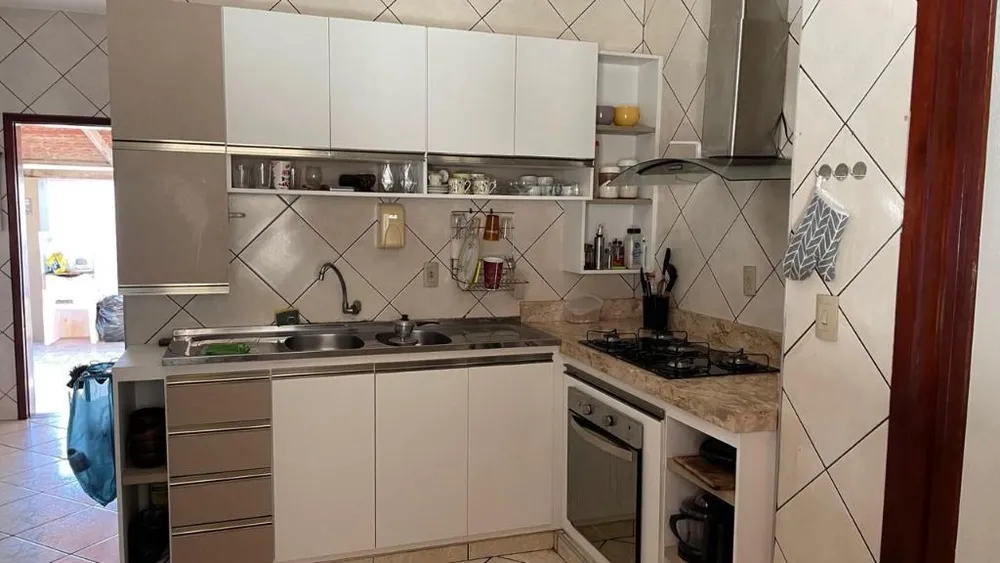 Casa, 5 quartos, 250 m² - Foto 2